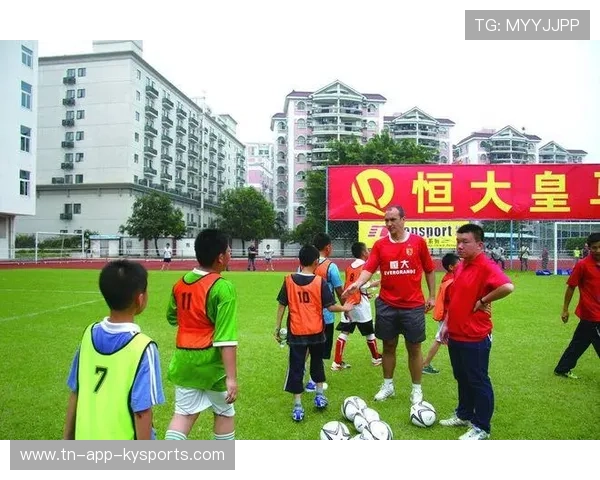 中超青训营家长课堂增强家庭对青训的理解支持